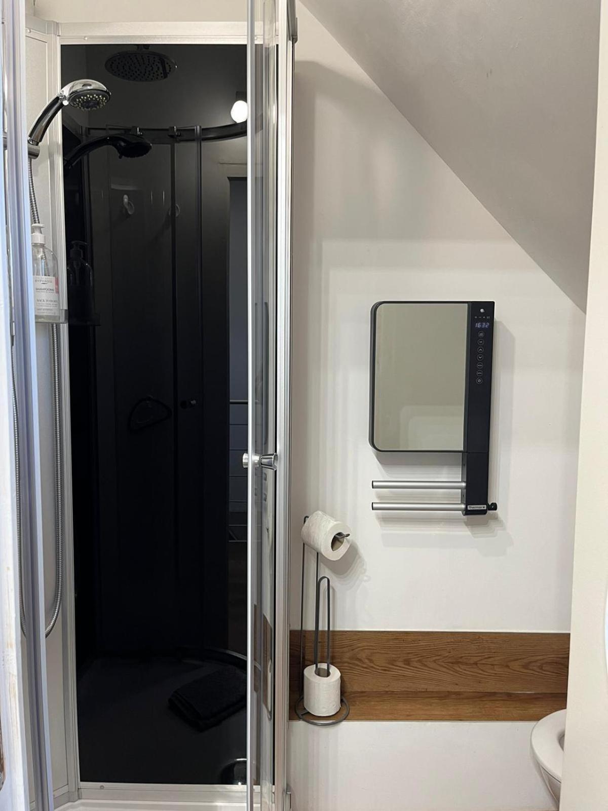 Appartement Type Loft Avec Terrasse Cherbourg-en-Cotentin Exterior foto